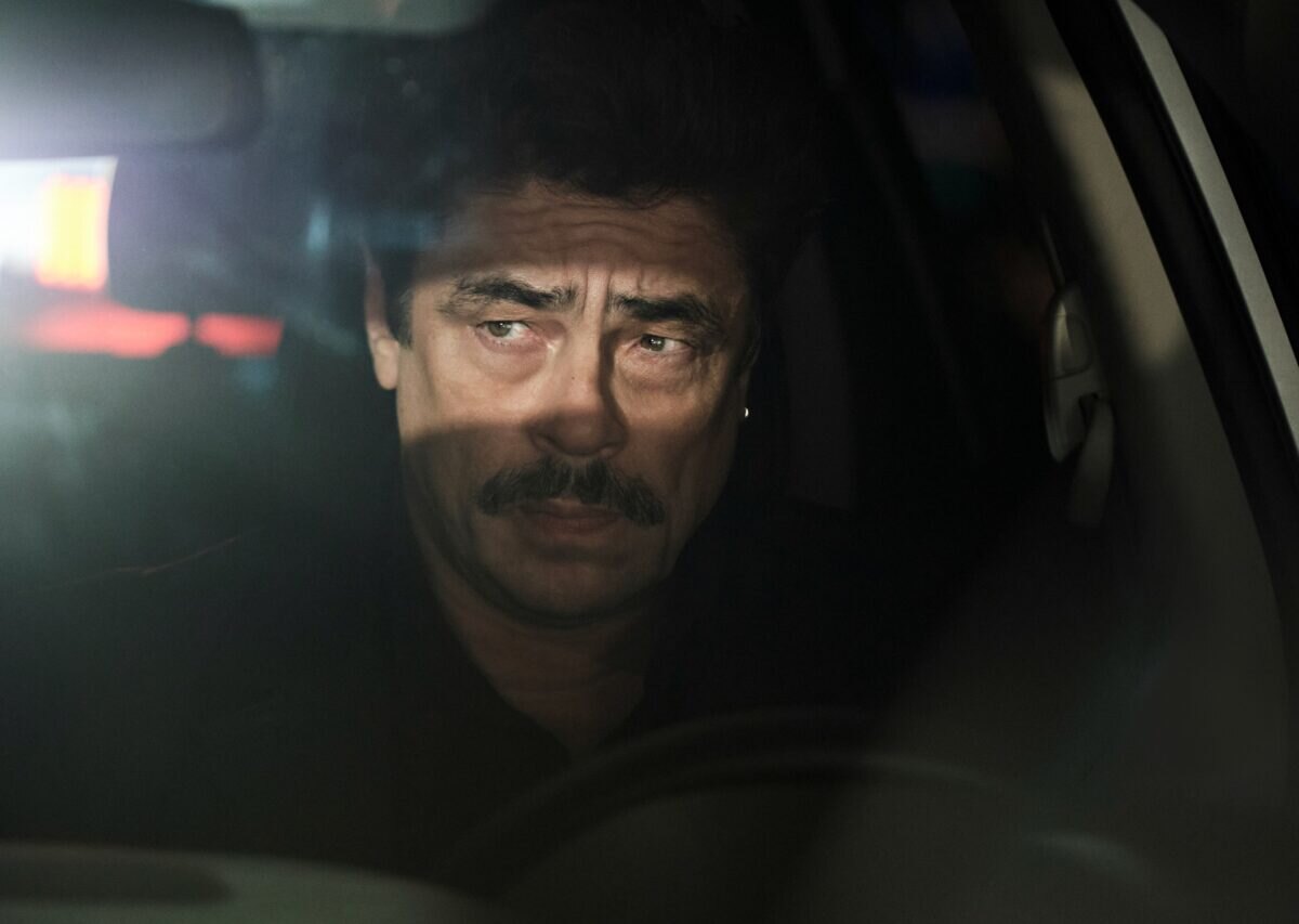 Benicio del Toro jako Tom Nichols ve filmu Ještěr
