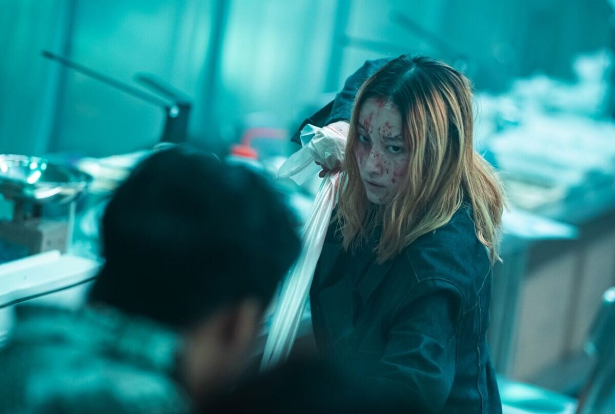 Ballerina Jun Jong-seo jako bodyguardka Jang Ok-ju v akčním thrilleru Balerína.