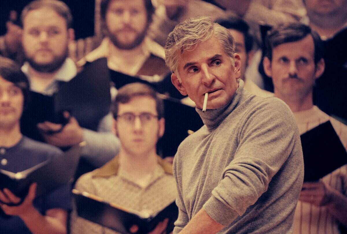 Maestro: Bradley Cooper jako Leonard Bernstein.